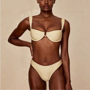 Monday Swimwear - Cala Roja Top